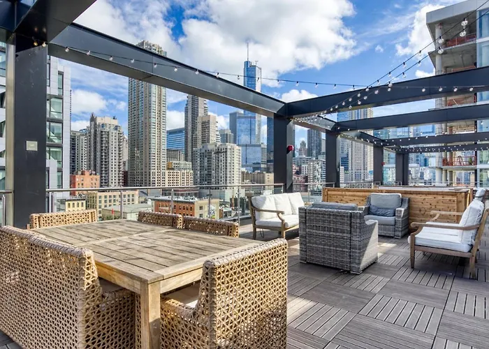 Apartment River N 1br W Gym Rooftop Nr L Parks Chi-321 Chicago