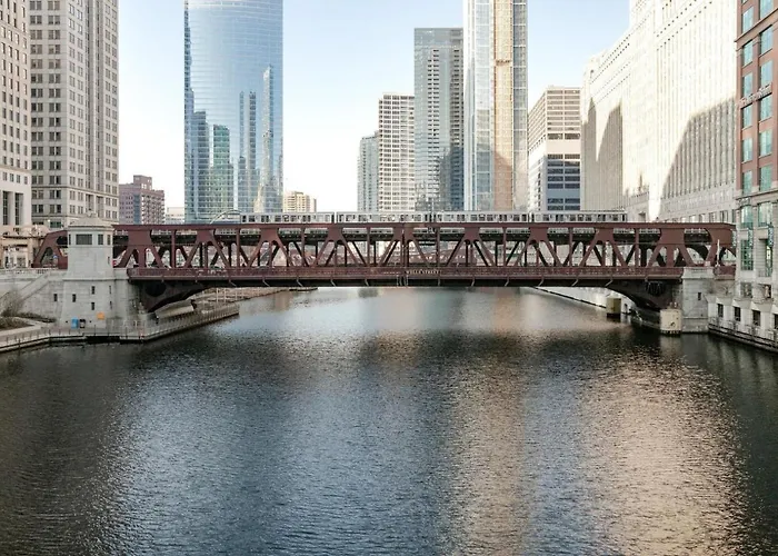 River N 1br W Gym Rooftop Nr L Parks Chi-321