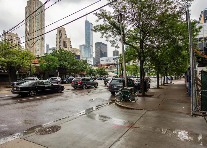 Apartment River N 1br W Gym Rooftop Nr L Parks Chi-321 *
