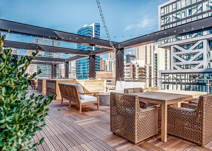 Apartment River N 1br W Gym Rooftop Nr L Parks Chi-321
